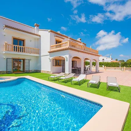 Fuster - Plusholidays Villa *