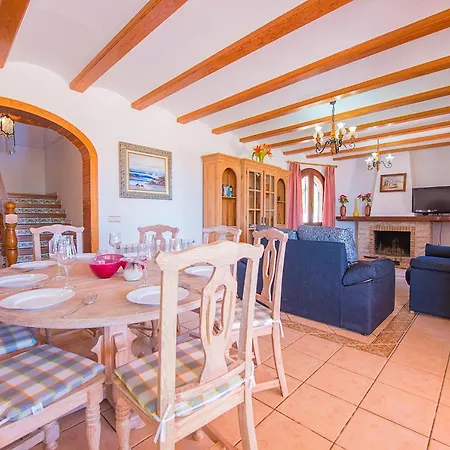 Fuster - Plusholidays Villa
